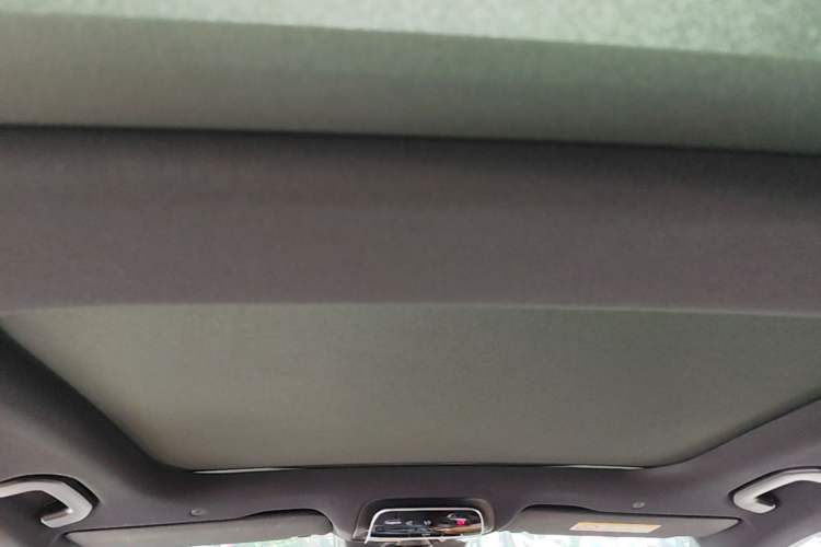 Used Mercedes-Benz E-Class 2024 Refresh E 300 L Stylish Edition Headliner