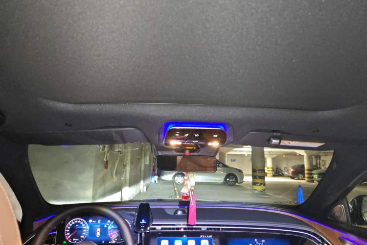 Used Mercedes-Benz E-Class 2024 E 300 L Luxury Model Headliner