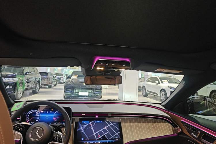Used Mercedes-Benz E-Class 2024 E 300 L Stylish Model Headliner