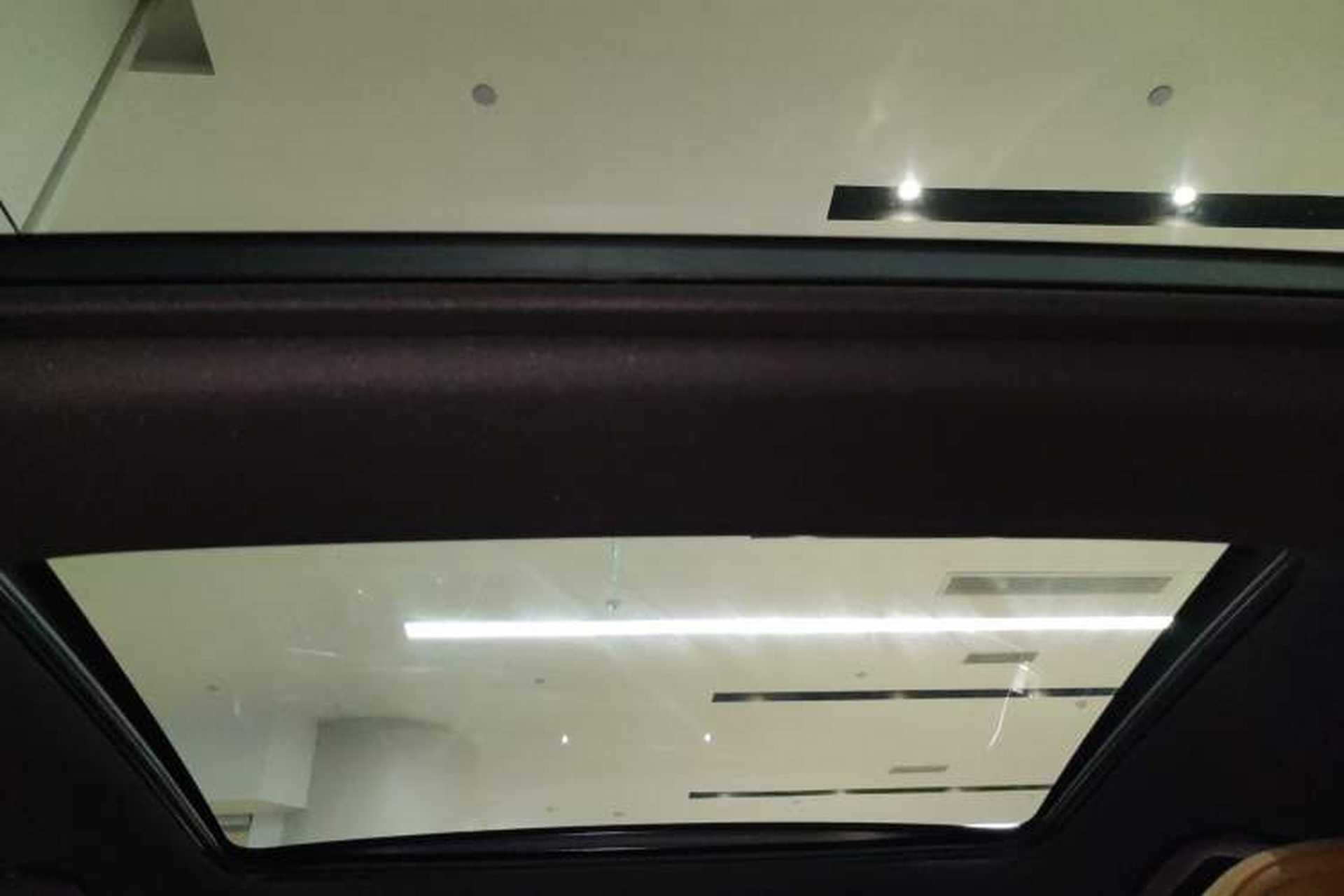 Used Mercedes-Benz E-Class 2024 Facelift E 300 L Luxury Edition Headliner