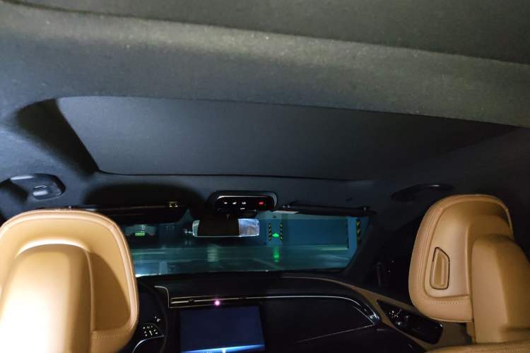 Used Mercedes-Benz E-Class 2024 E 260 Sport Edition Headliner