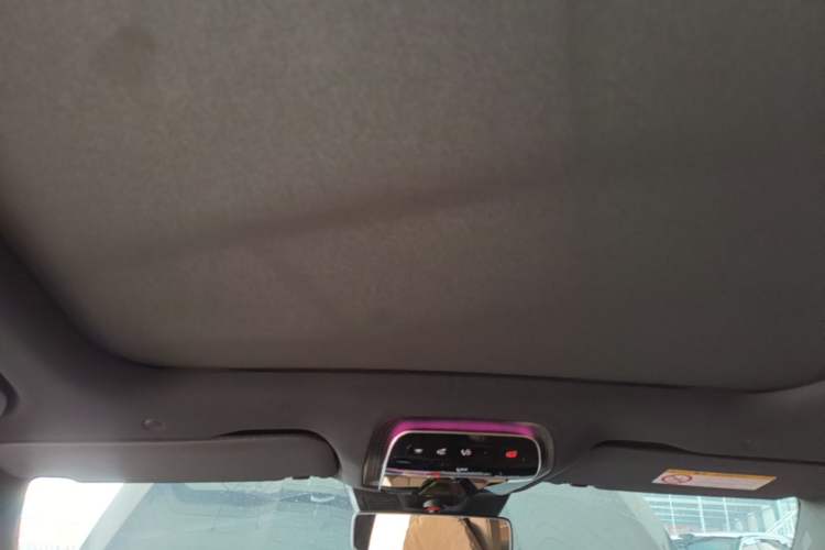 Used Mercedes-Benz E-Class 2024 Facelift E 260 L Headliner