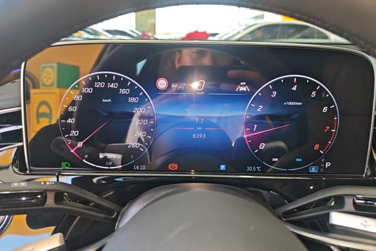 Used Mercedes-Benz E-Class 2024 E 300 L Luxury Model Instrument Cluster