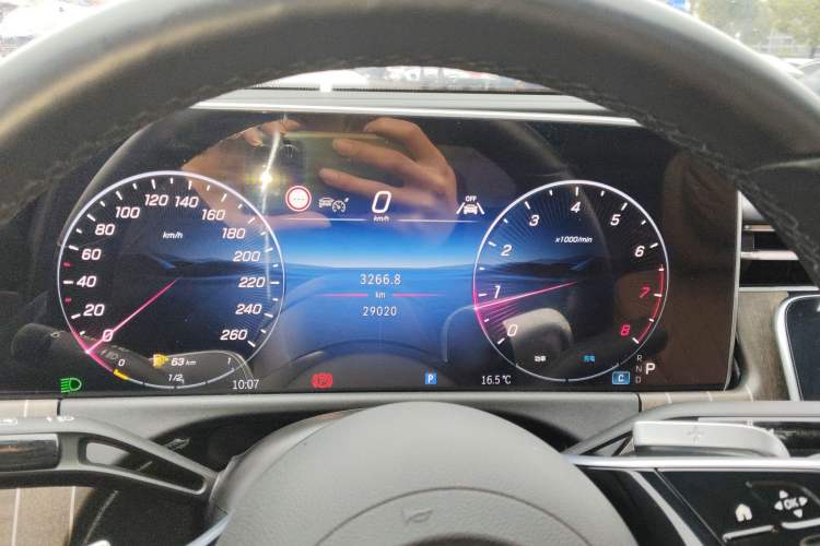 Used Mercedes-Benz E-Class 2024 Refresh E 300 L Stylish Edition Instrument Cluster