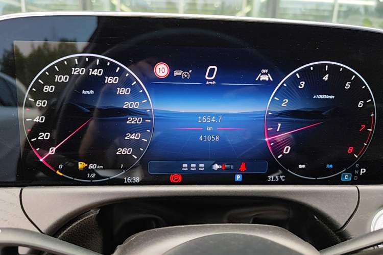 Used Mercedes-Benz E-Class 2024 Refresh E 300 L Stylish Edition Instrument Cluster
