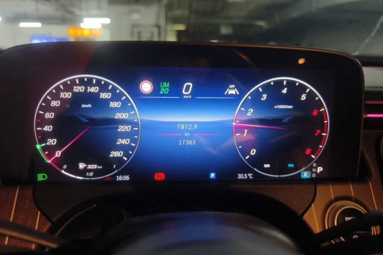 Used Mercedes-Benz E-Class 2024 E 300 L Stylish Model Instrument Cluster