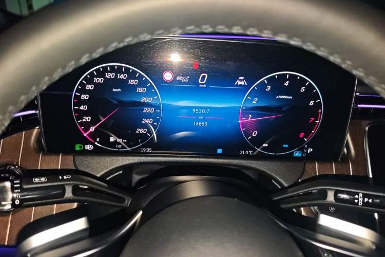 Used Mercedes-Benz E-Class 2024 E 300 L Stylish Model Instrument Cluster