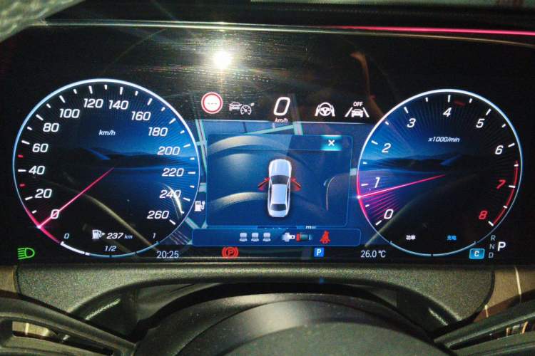 Used Mercedes-Benz E-Class 2024 Refresh E 300 L Stylish Edition Instrument Cluster