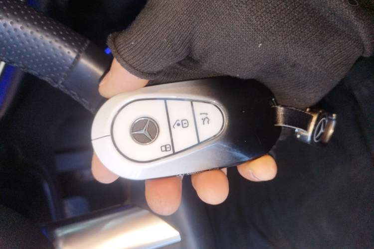 Used Mercedes-Benz E-Class 2024 E 300 L Fashion Sport Model Interior 1
