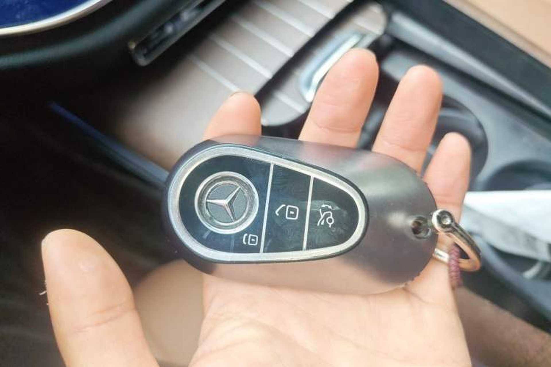 Used Mercedes-Benz E-Class 2024 E 300 L Luxury Model Interior 1