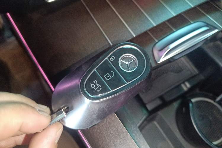 Used Mercedes-Benz E-Class 2024 E 300 L Stylish Model Interior 1
