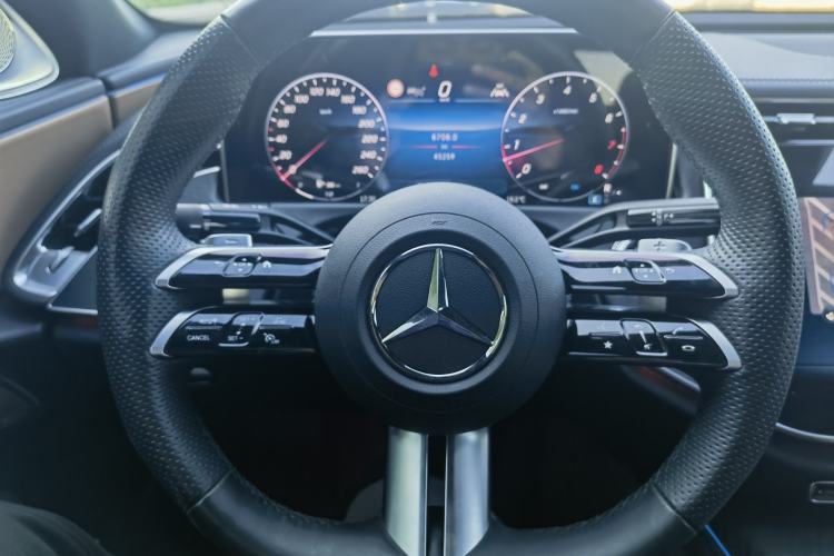 Used Mercedes-Benz E-Class 2024 Facelift E 300 L Fashion Sport Edition Interior 10