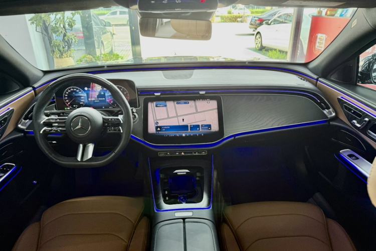 Used Mercedes-Benz E-Class 2024 Facelift E 300 L Fashion Sport Edition Interior 11