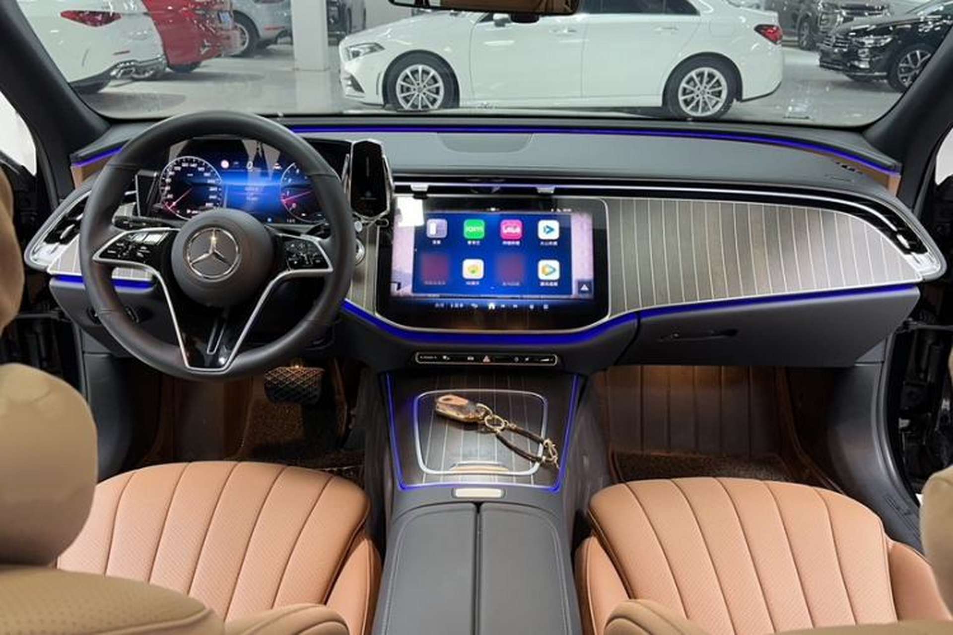 Used Mercedes-Benz E-Class 2024 Refresh E 300 L Stylish Edition Interior 2