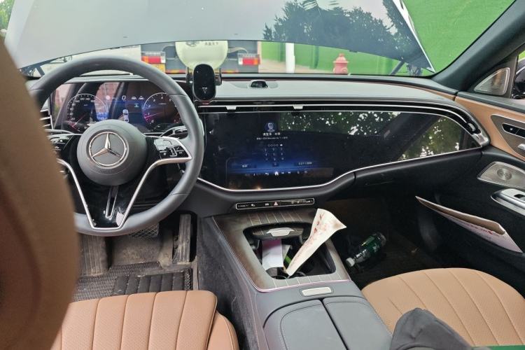 Used Mercedes-Benz E-Class 2024 E 300 L Luxury Model Interior 2