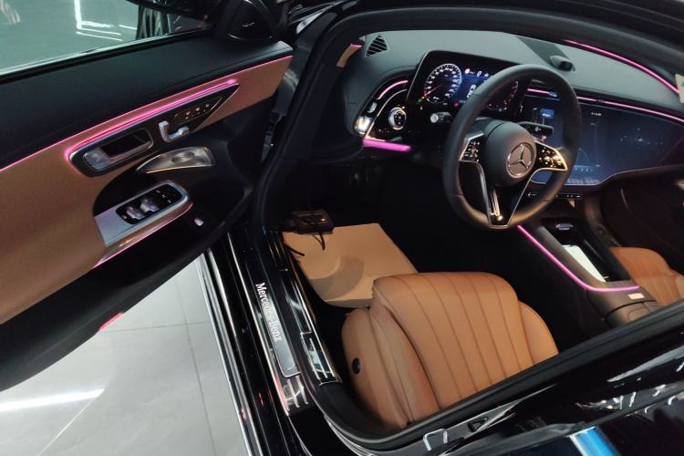 Used Mercedes-Benz E-Class 2024 Facelift E 300 L Luxury Edition Interior 3