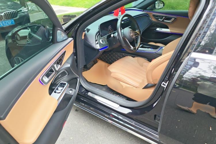 Used Mercedes-Benz E-Class 2024 E 300 L Stylish Model Interior 3