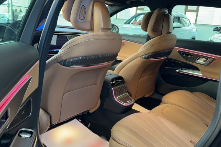 Used Mercedes-Benz E-Class 2024 E 300 L Stylish Model Interior 4