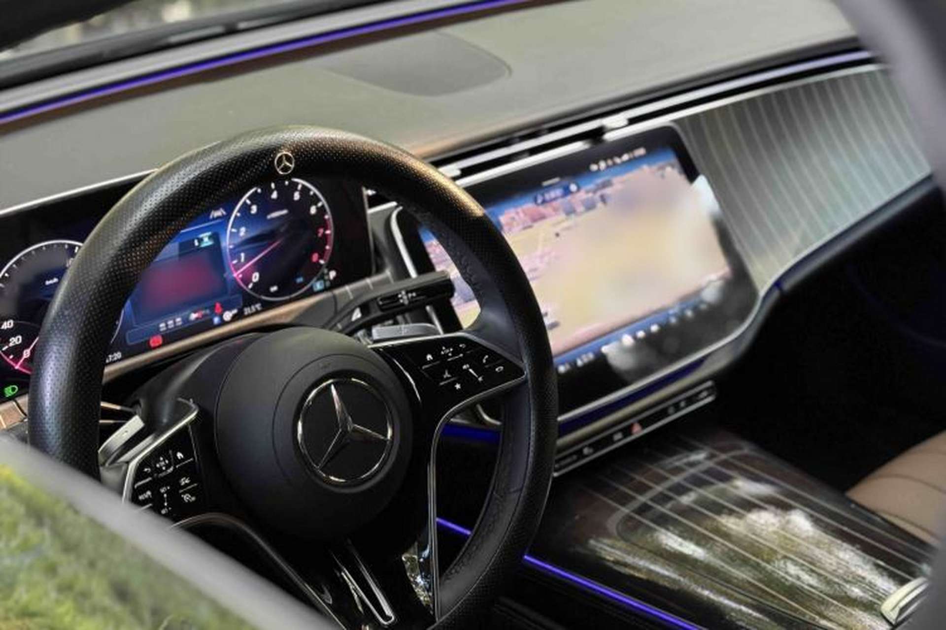 Used Mercedes-Benz E-Class 2024 E 300 L Stylish Model Interior 4