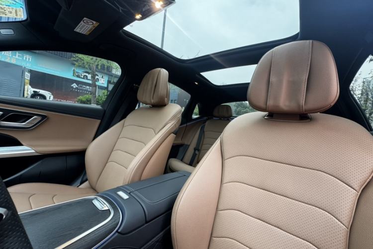 Used Mercedes-Benz E-Class 2024 E 300 L Fashion Sport Model Interior 5