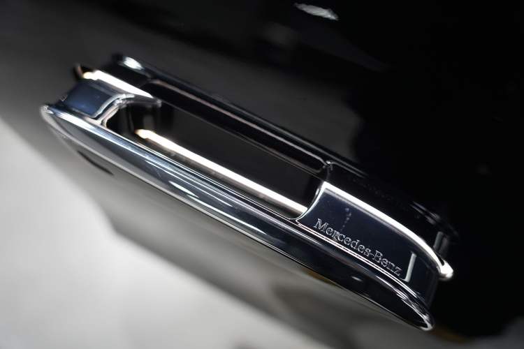 Used Mercedes-Benz E-Class 2024 E 260 L Interior 5