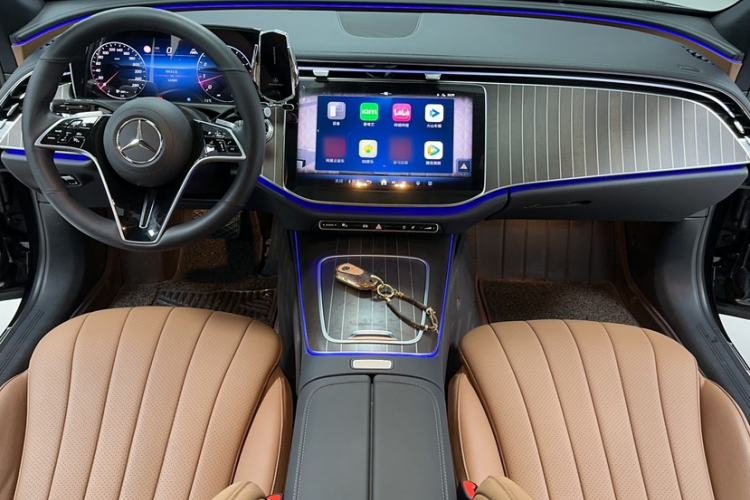 Used Mercedes-Benz E-Class 2024 Refresh E 300 L Stylish Edition Interior 6
