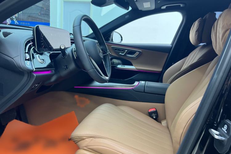 Used Mercedes-Benz E-Class 2024 Facelift E 300 L Luxury Edition Interior 6