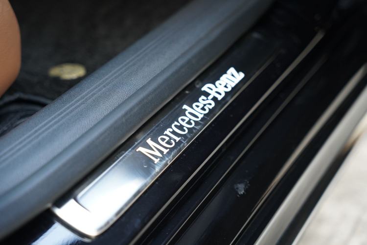 Used Mercedes-Benz E-Class 2024 E 260 L Interior 6