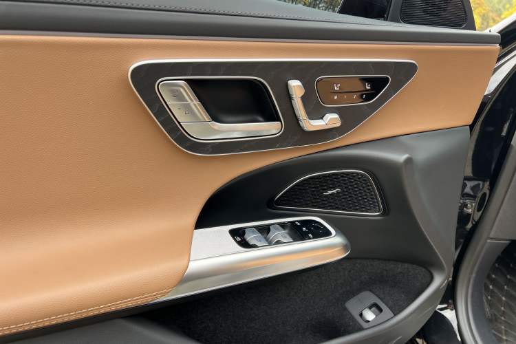 Used Mercedes-Benz E-Class 2024 Facelift E 300 L Fashion Sport Edition Interior 6