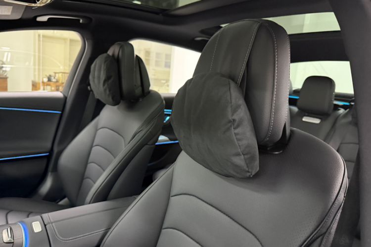 Used Mercedes-Benz E-Class 2024 Revised E 300 L Luxury Sports Edition Interior 7