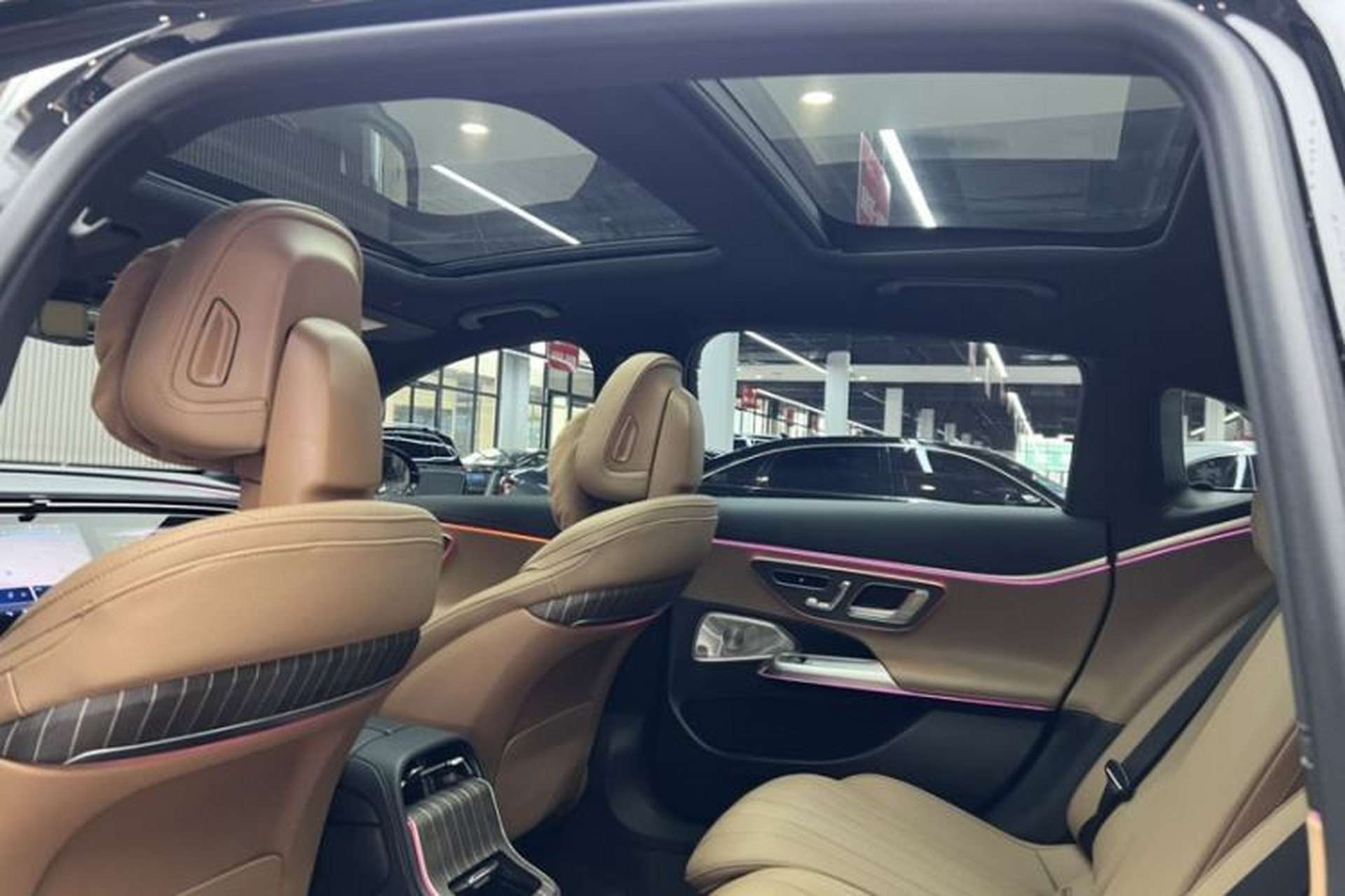 Used Mercedes-Benz E-Class 2024 E 300 L Luxury Model Interior 8