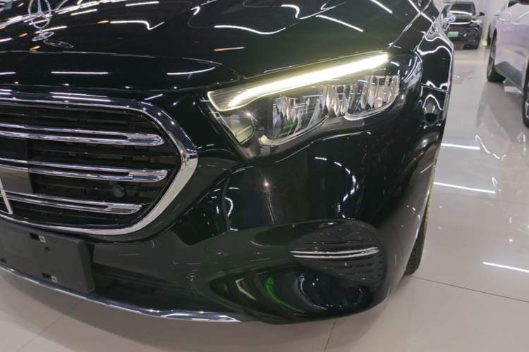Used Mercedes-Benz E-Class 2024 E 300 L Luxury Model Left Front Headlight
