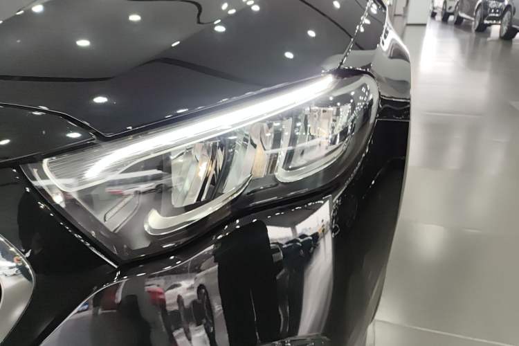 Used Mercedes-Benz E-Class 2024 E 300 L Luxury Model Left Front Headlight