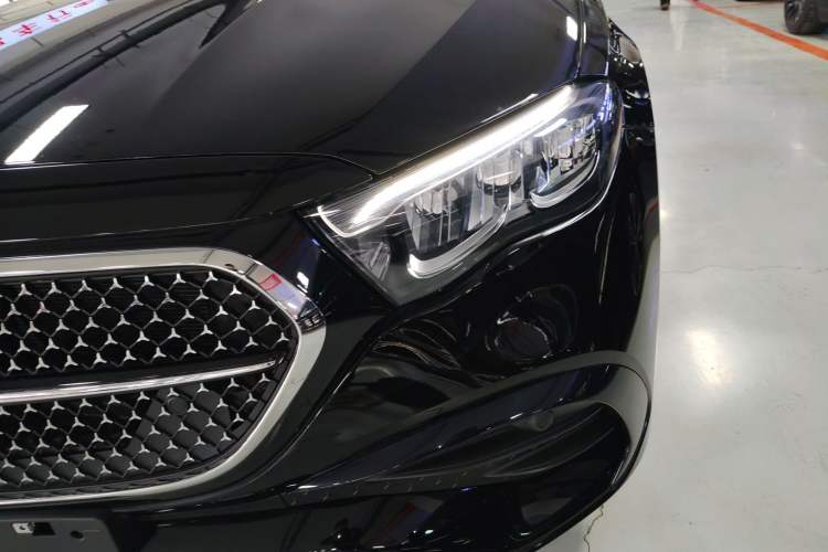 Used Mercedes-Benz E-Class 2024 E 260 L 4MATIC Sport Edition Left Front Headlight