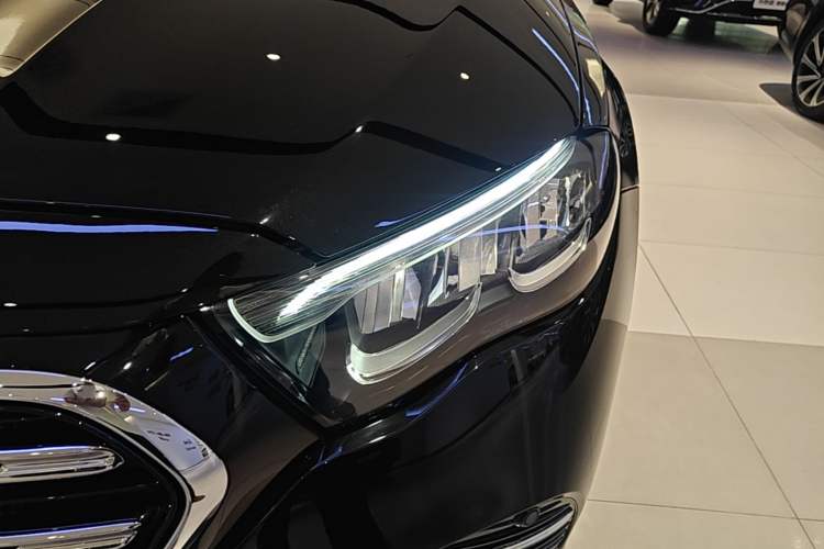 Used Mercedes-Benz E-Class 2024 E 300 L Stylish Model Left Front Headlight