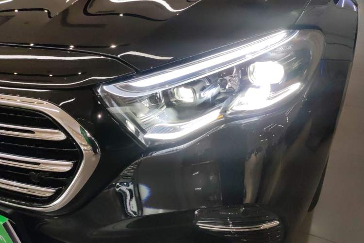 Used Mercedes-Benz E-Class 2024 Facelift E 300 L Luxury Edition Left Front Headlight