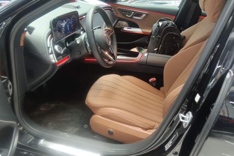 Used Mercedes-Benz E-Class 2024 E 300 L Luxury Model Left Front Seat