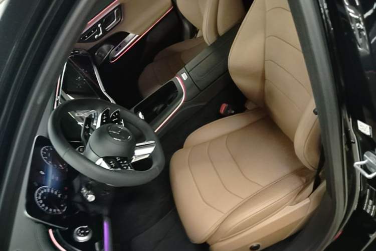 Used Mercedes-Benz E-Class 2024 E 300 L Luxury Sport Model Left Front Seat