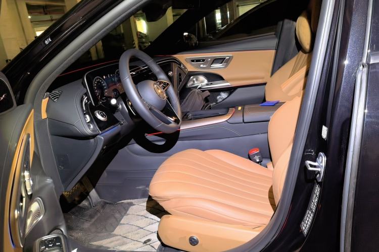 Used Mercedes-Benz E-Class 2024 E 300 L Luxury Model Left Front Seat