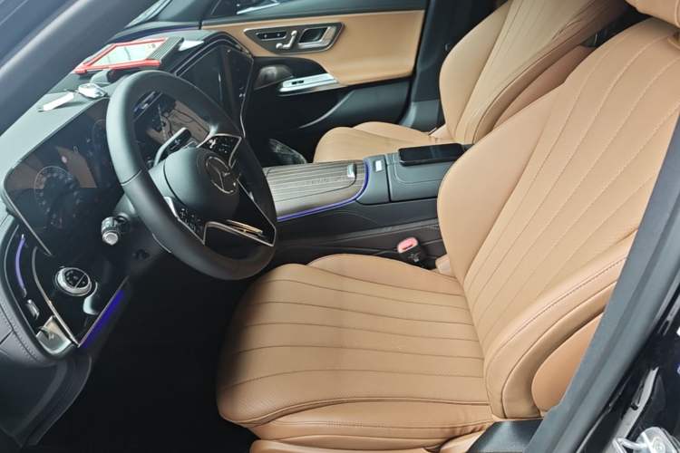 Used Mercedes-Benz E-Class 2024 E 300 L Luxury Model Left Front Seat