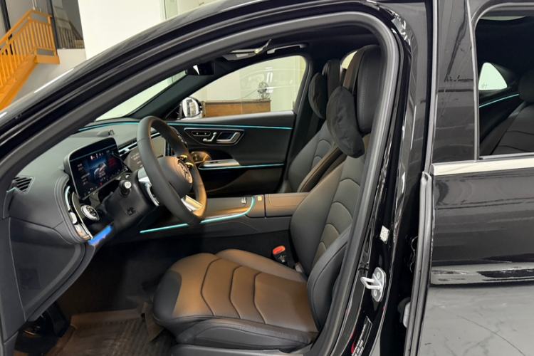 Used Mercedes-Benz E-Class 2024 Revised E 300 L Luxury Sports Edition Left Front Seat