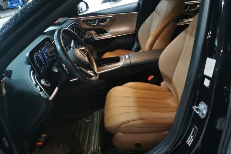 Used Mercedes-Benz E-Class 2024 E 300 L Luxury Model Left Front Seat