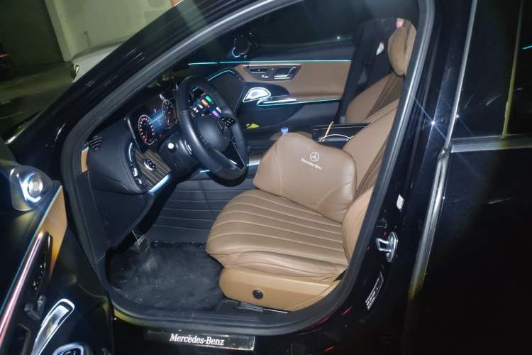 Used Mercedes-Benz E-Class 2024 Refresh E 300 L Stylish Edition Left Front Seat