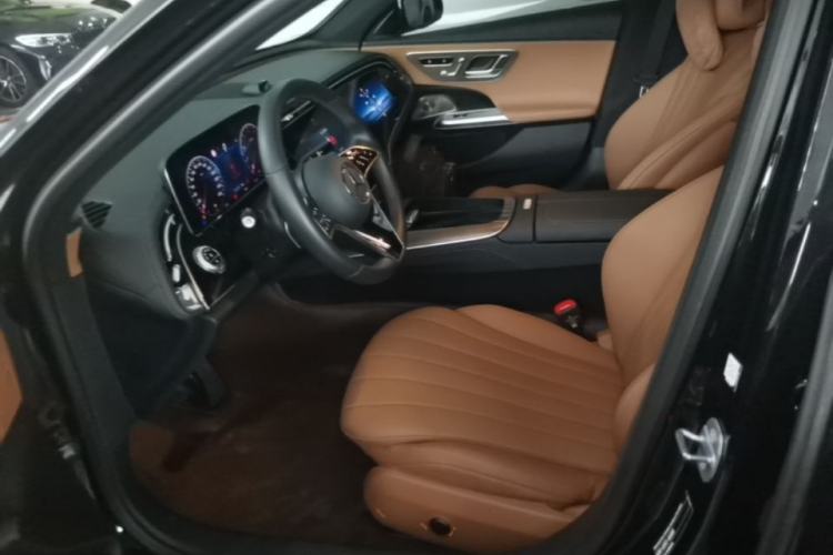 Used Mercedes-Benz E-Class 2024 E 300 L Luxury Model Left Front Seat