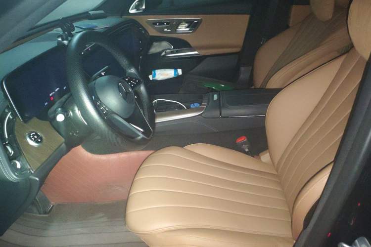 Used Mercedes-Benz E-Class 2024 E 300 L Luxury Model Left Front Seat