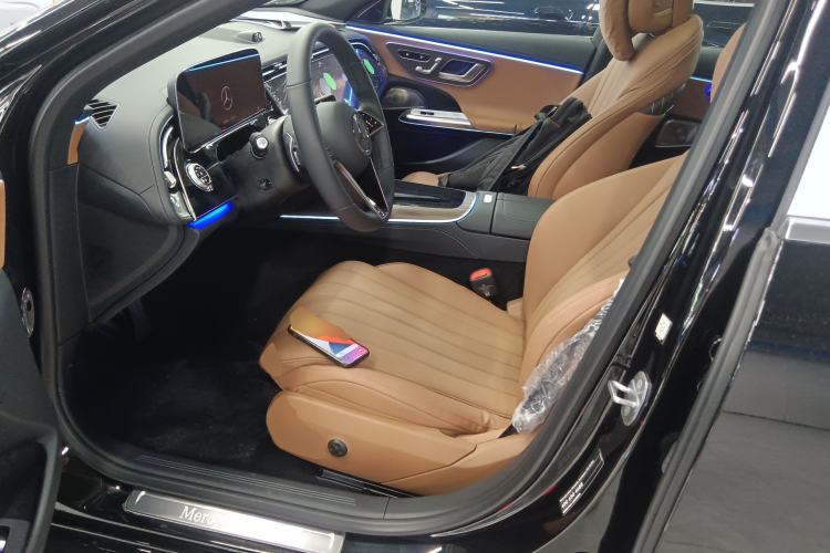 Used Mercedes-Benz E-Class 2024 E 300 L Luxury Model Left Front Seat