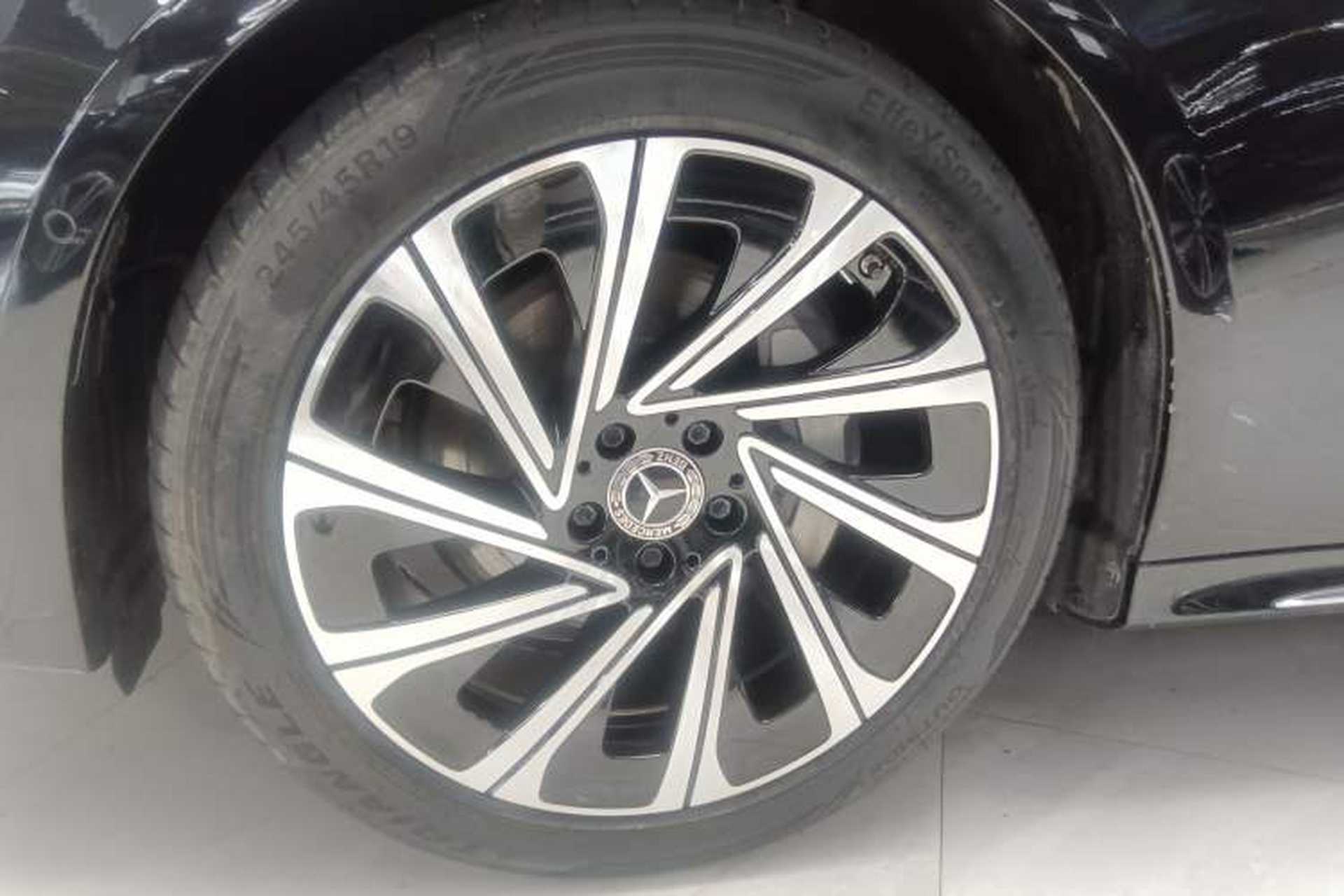 Used Mercedes-Benz E-Class 2024 E 300 L Luxury Model Left Front Wheel Hub