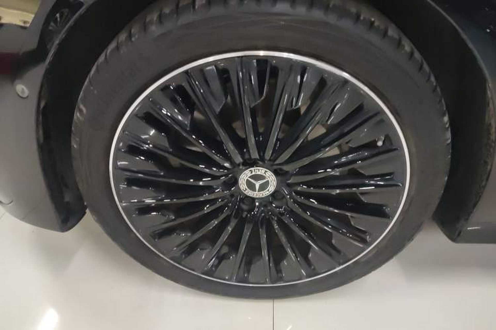 Used Mercedes-Benz E-Class 2024 E 300 Luxury Sport Edition Left Front Wheel Hub