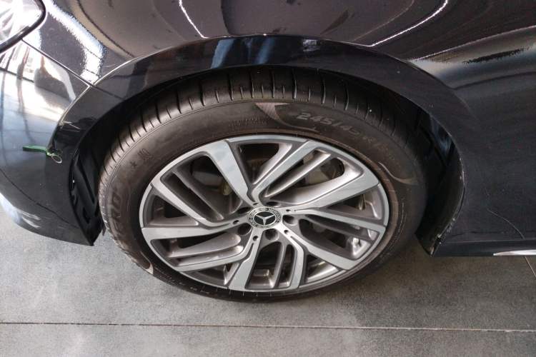 Used Mercedes-Benz E-Class 2024 E 300 L Stylish Model Left Front Wheel Hub