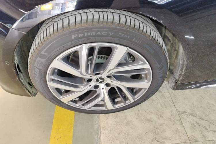 Used Mercedes-Benz E-Class 2024 Refresh E 300 L Stylish Edition Left Front Wheel Hub